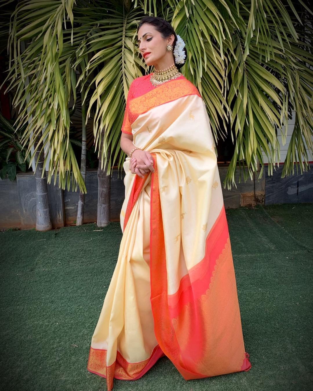 Ivory Kanjivaram Silk saree - Image 3